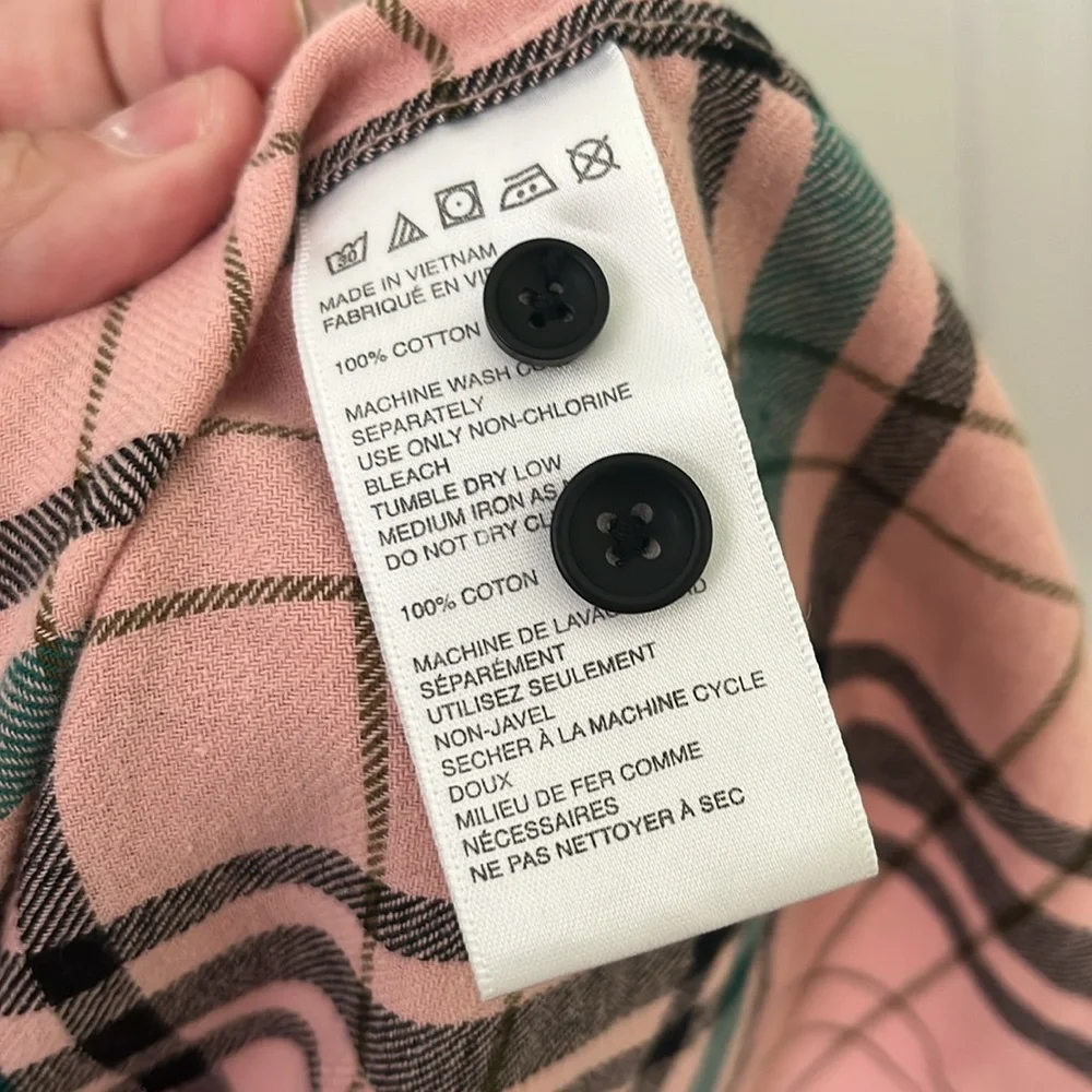 Urban Outfitters flannel shirt. Size M - Picture 4 of 4